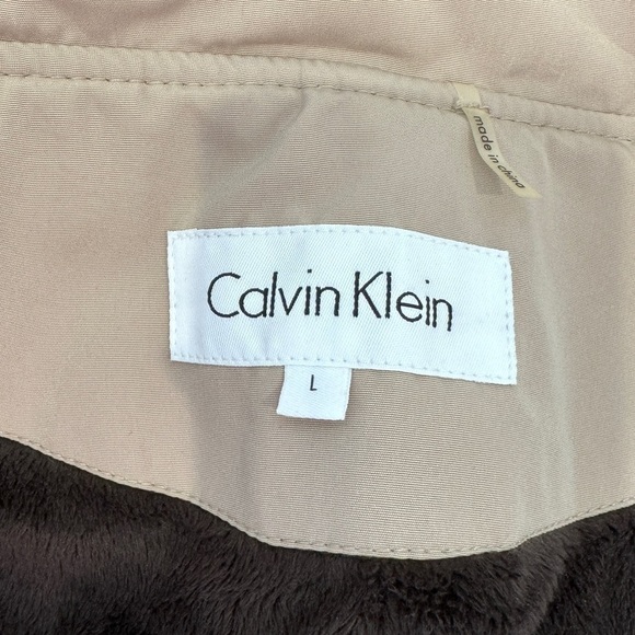 Calvin Klein Beige Quilted Women’s Detachable Hood Jacket (L) - Picture 11 of 12